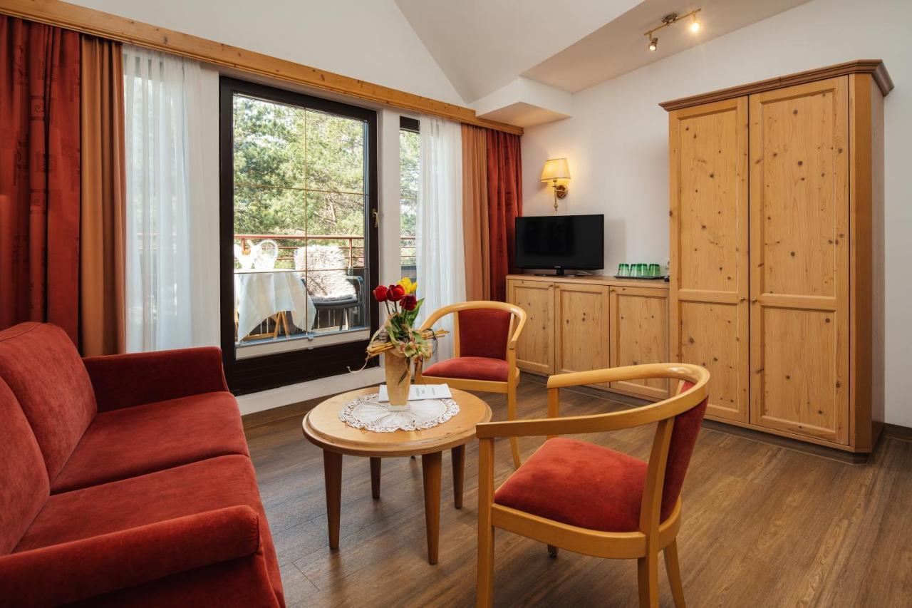 Hotel Garni Alpenruh-Micheluzzi Зерфаус Екстер'єр фото