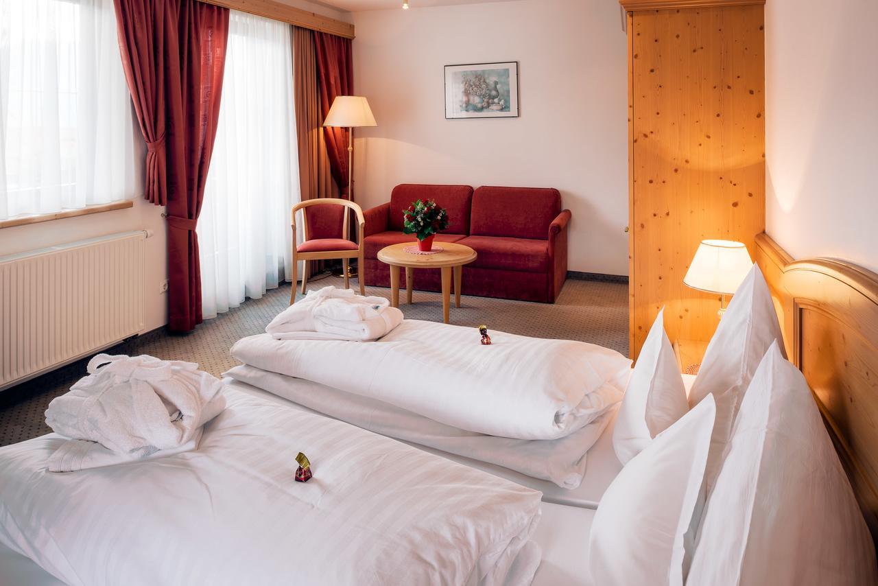 Hotel Garni Alpenruh-Micheluzzi Зерфаус Екстер'єр фото